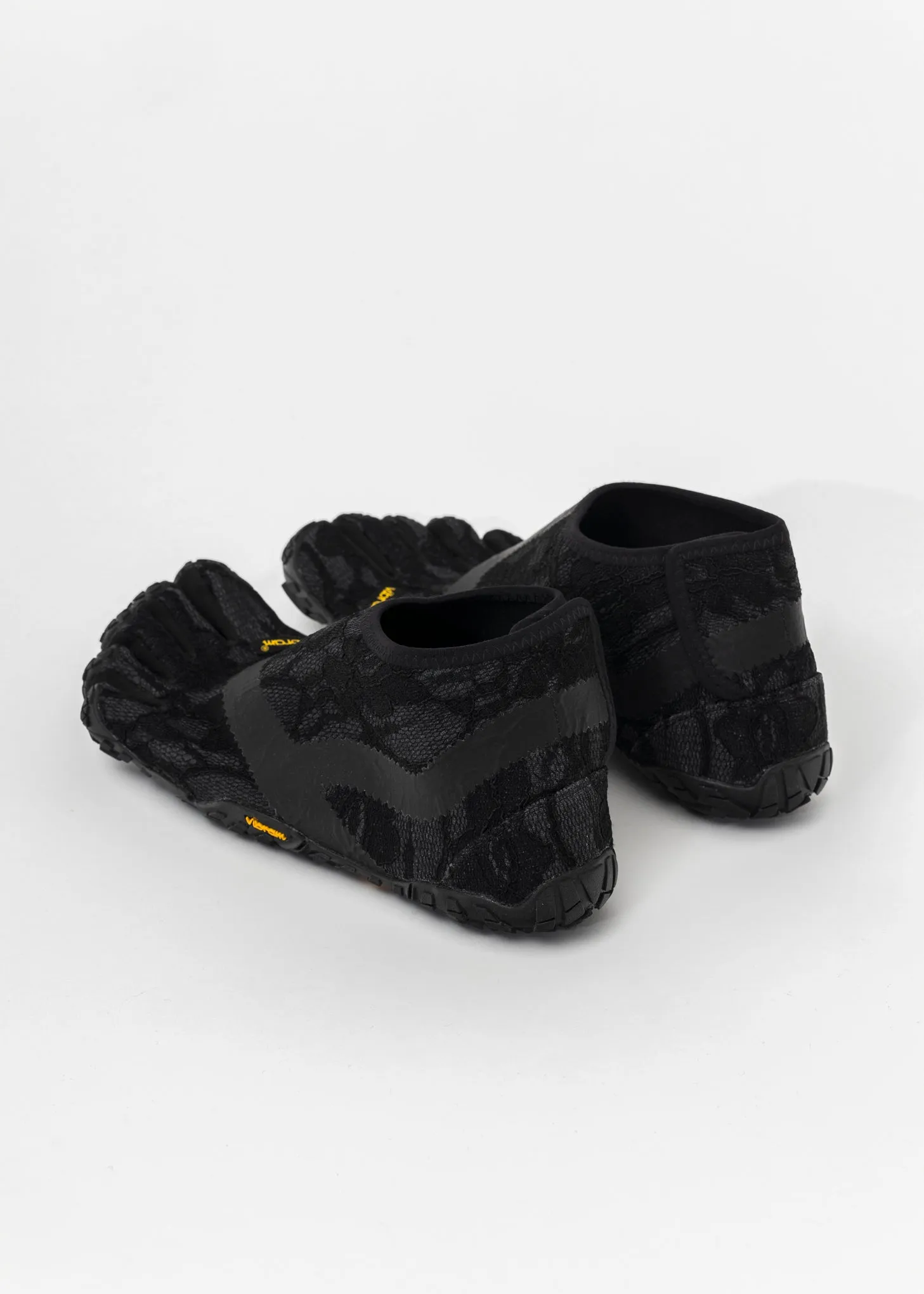 BLACK LACE FIVE FINGERS