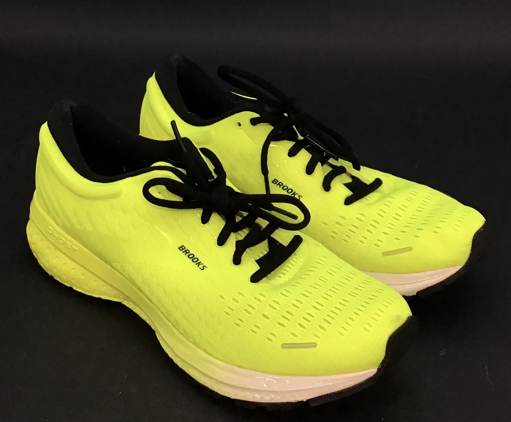 Brooks Women's Ghost 13 1203381B774 Neon Green Running Shoes - Size 10.5