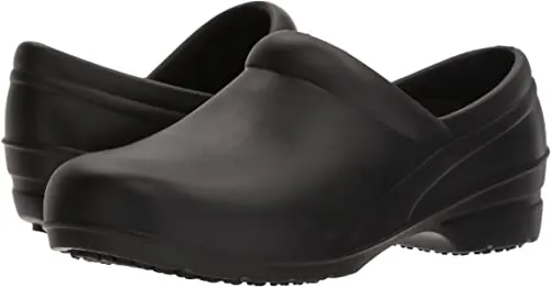 Easy Works womens Kris Health Care Professional Shoe  Color Black Size 8M