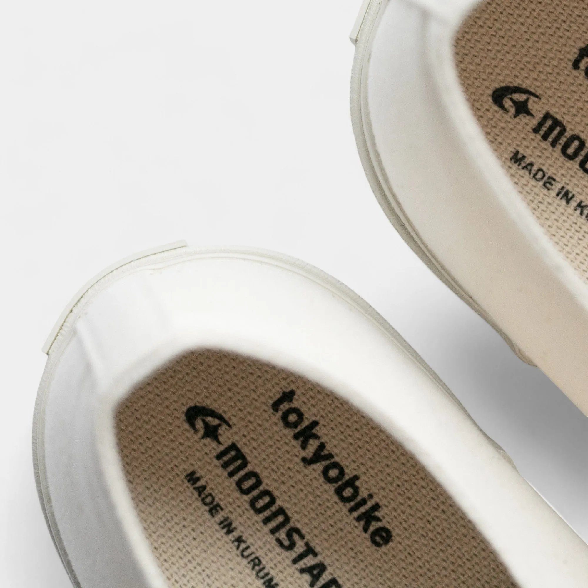 Minima Shoe, White