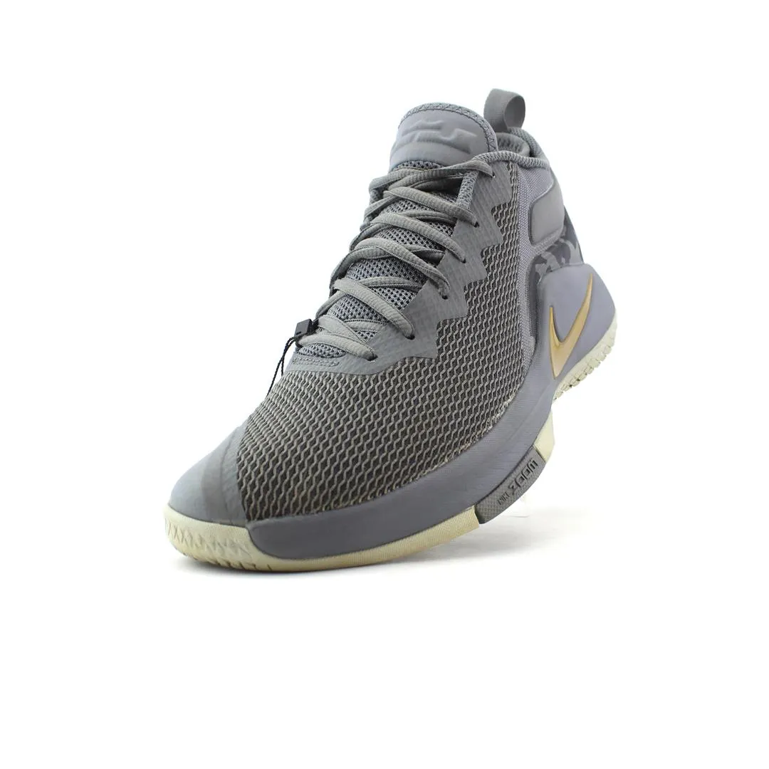 NIKE LEBRON WITNESS II