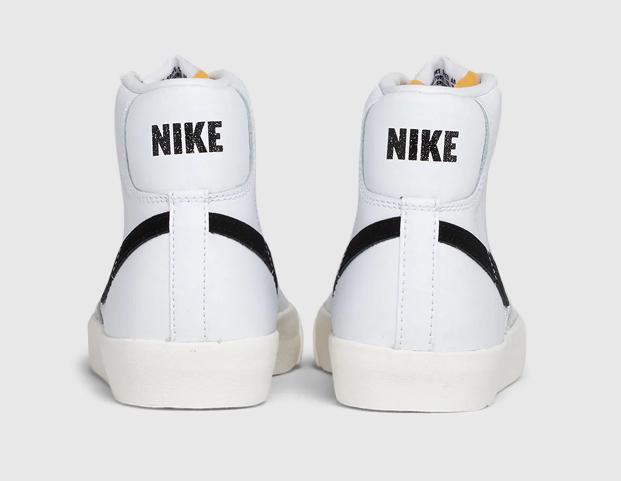 Nike Women's Blazer Mid '77 White / Black