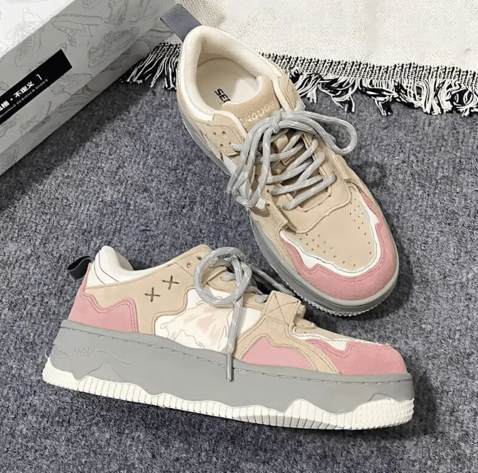 Retro Women’s Student Sneakers – Stylish & Comfortable Footwear