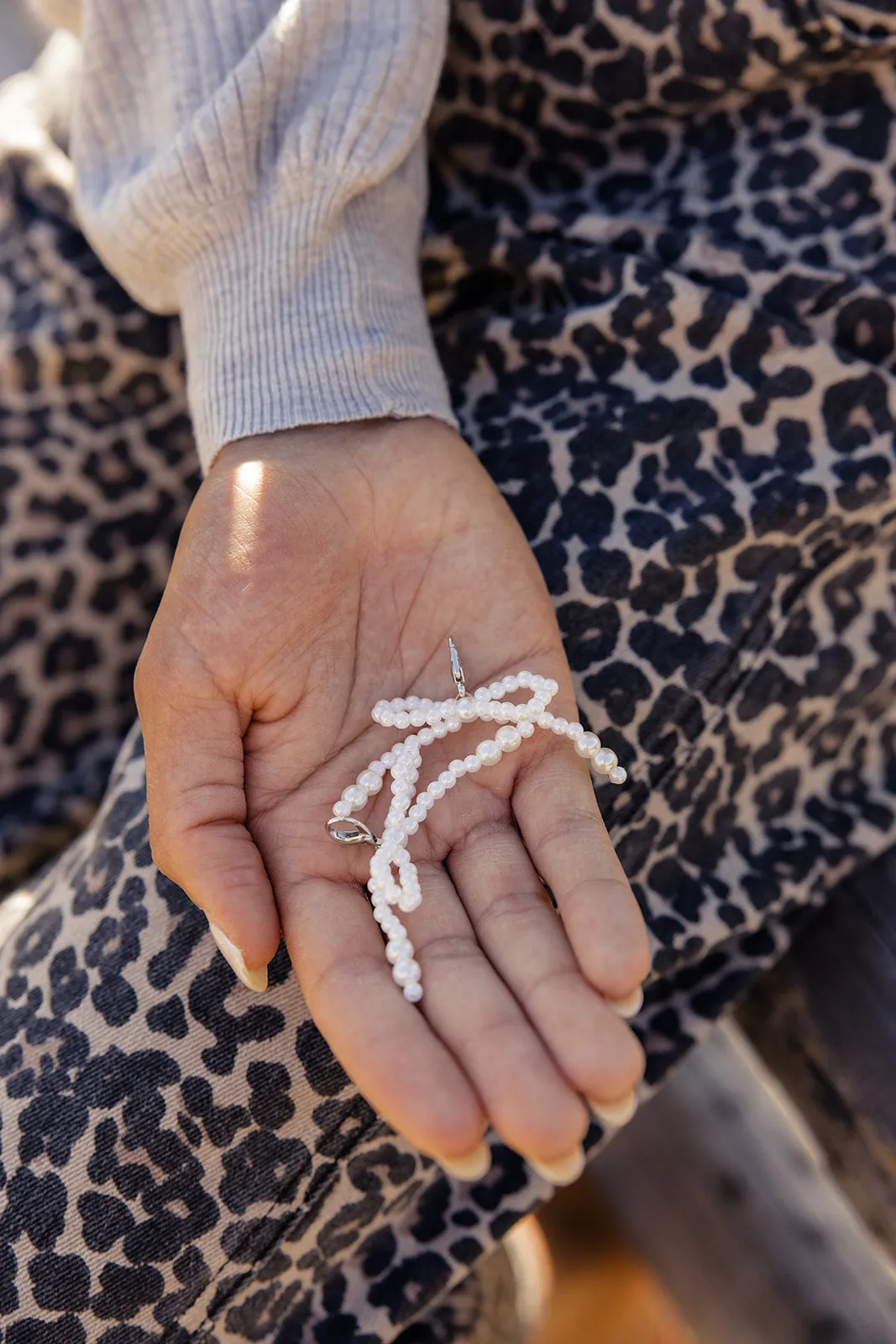 Small Pearl Bow Shoe Charm